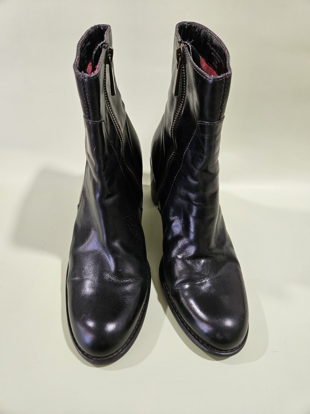 Liz Claiborne Flex Sole Black Leather Side-Zip Ankle Boots. Bin 23 Size 7.5